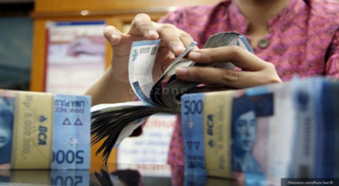 Rupiah Selangkah Lagi Capai Rp13.000