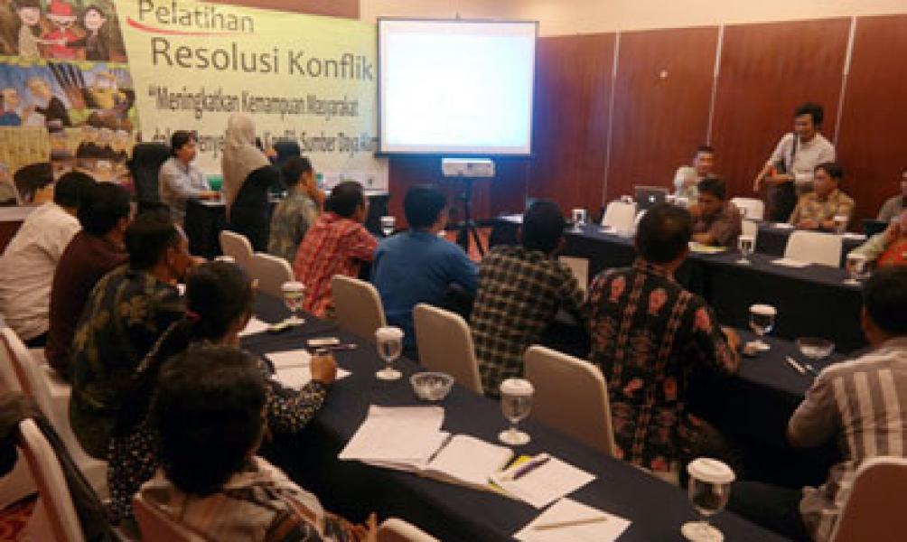Scale Up - Yayasan Betang Borneo Taja Pelatihan Resolusi Konflik SDA