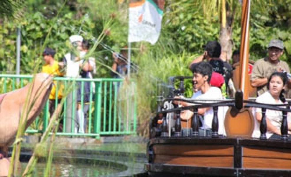 Tradisi Perang Air Tidak Bisa Dihilangkan saat Perayaan Imlek