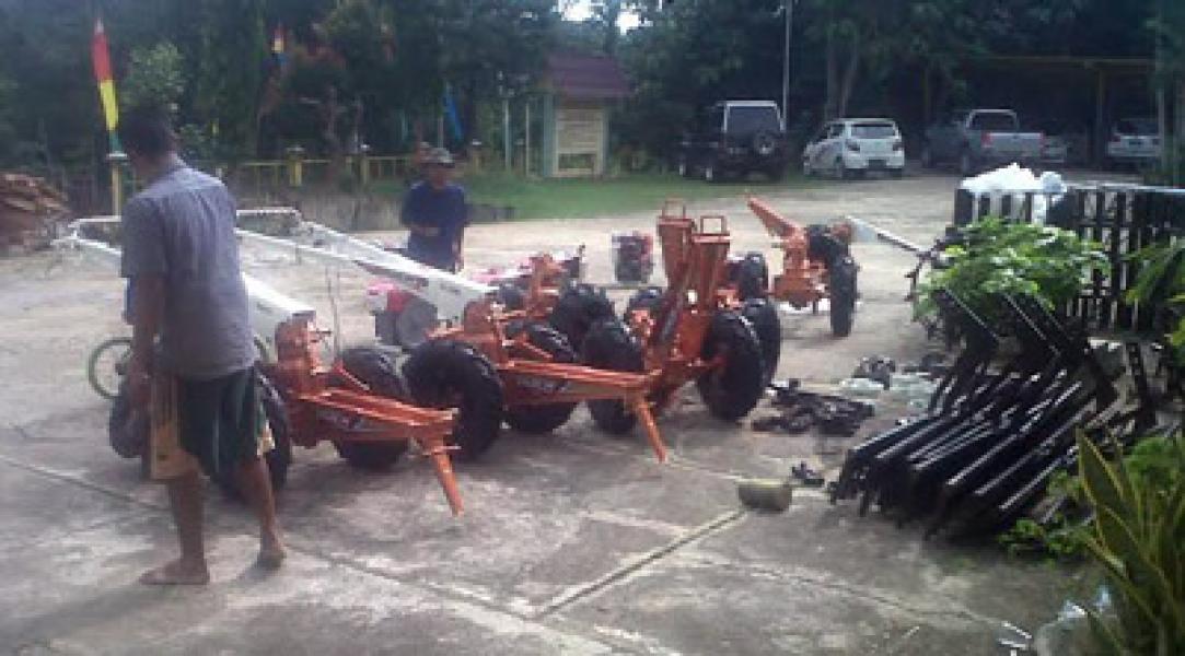 4 dari 10 Hand Traktor Akan Diserahkan Bupati Yopi pada Saat Panen Raya