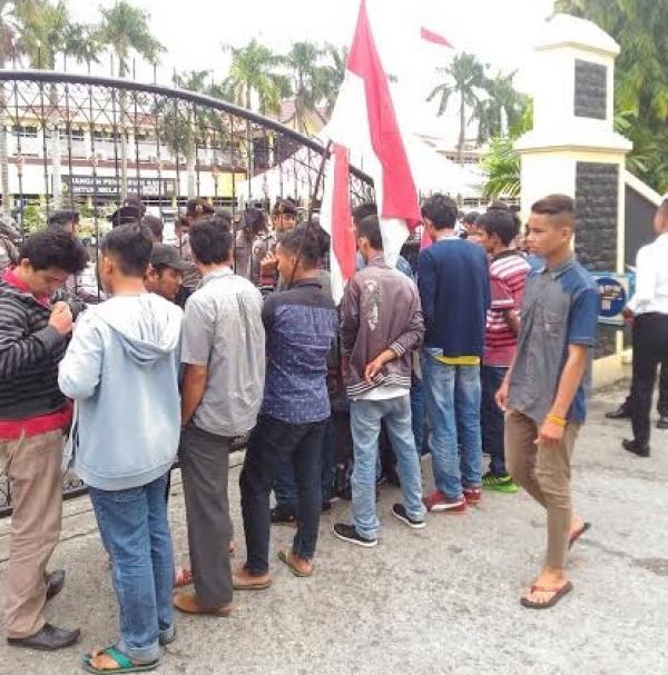 AMAK Bersatu Minta Kapolda Riau Copot Kapolres Kampar