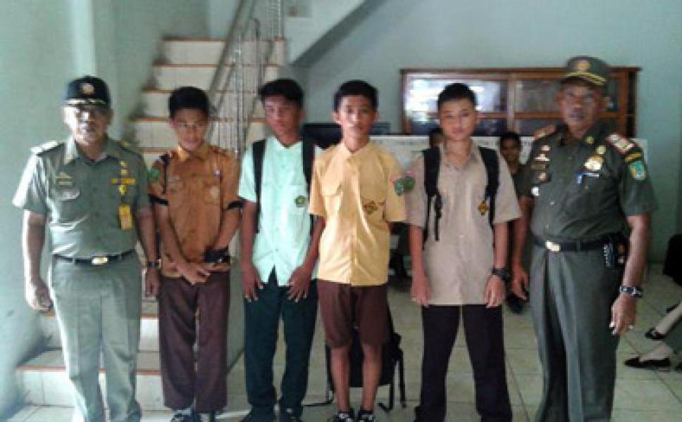 Asyik Main Game Online, 4 Pelajar Terjaring Razia Satpol PP