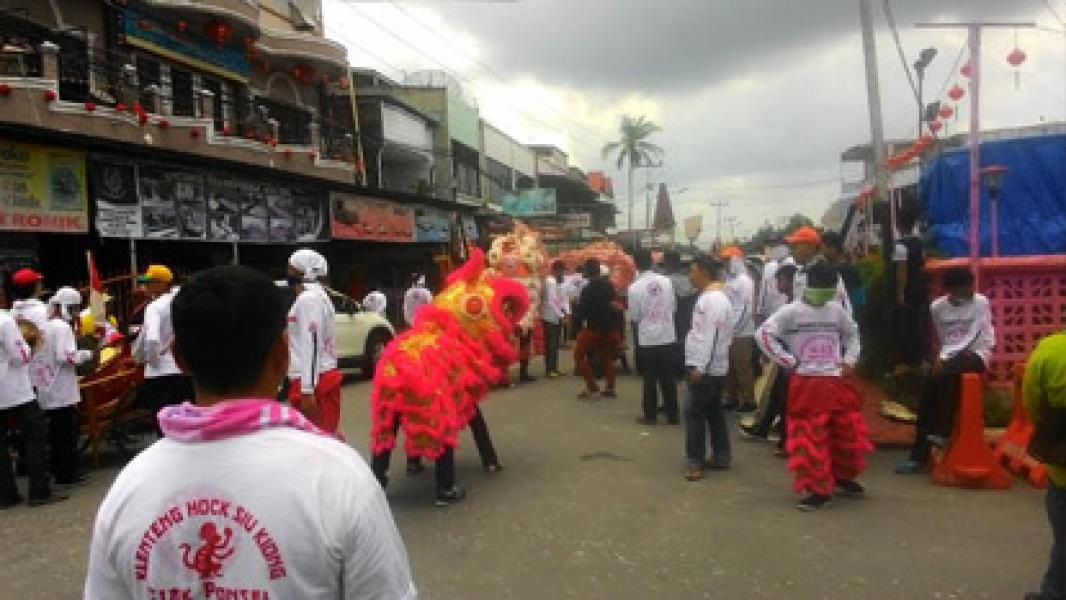Atraksi Barongsai Hiasi Perayaan Cap Go Meh di Siak
