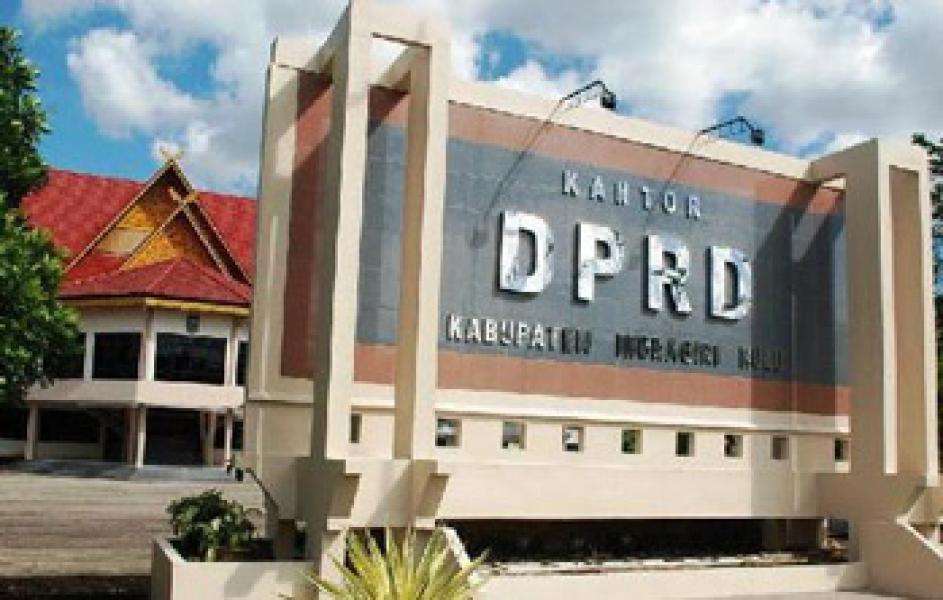 Baleg DPRD Inhu Hearing dengan SKPD Terkait Usulan 16 Ranperda