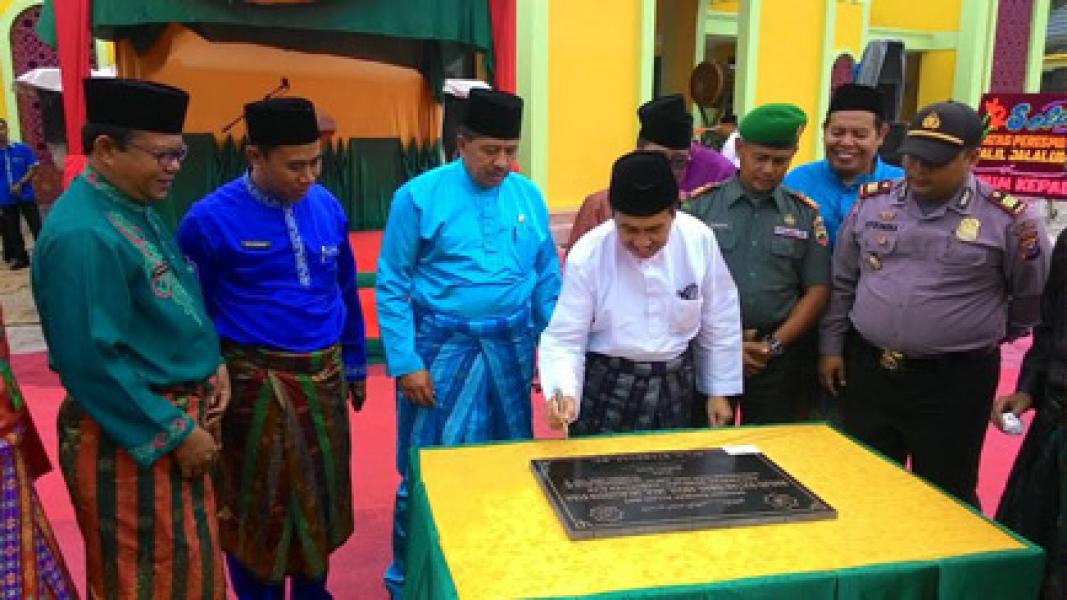 Bupati Siak Resmikan Masjid Sultan Ismail Abdul Jalil Jalaludin Syah Mempura