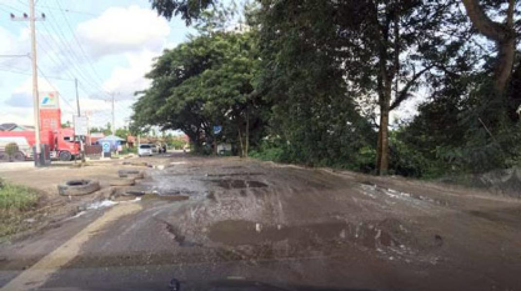 DPRD Inhu Minta Pemprov Riau Perhatikan Jalan Azki Aris Rengat