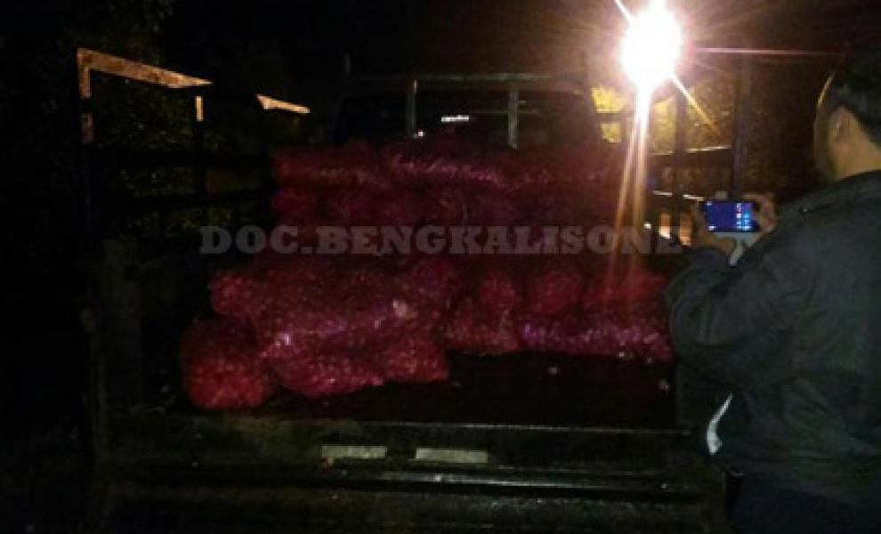 Diduga Libatkan Oknum, Aksi Penyeludupan Bawang Merah Asal Malaysia Kembali Marak