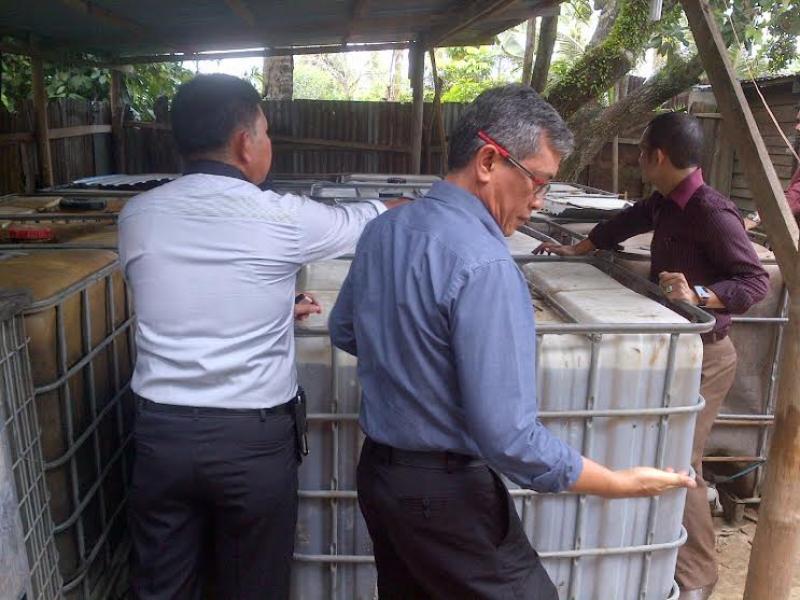 Ditreskrimsus Polda Riau Grebek Gudang Diduga Penimbunan BBM Ilegal