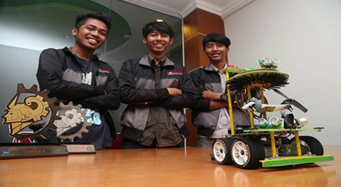 Lima Robot Buatan Anak Bangsa Ini Patut Dibanggakan