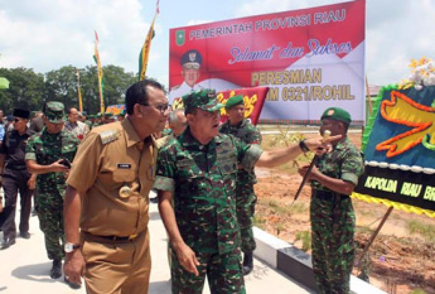 Pangdam I BB bersama Danrem 031/Wirabima Kunjungi Dua Kelenteng Tertua di Rohil