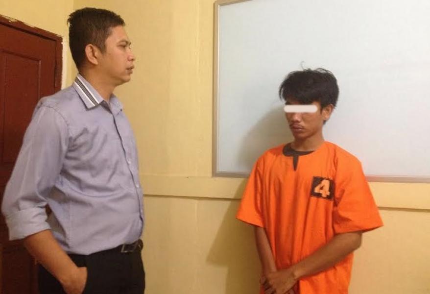 Terjatuh Usai Beraksi, Jambret di Pekanbaru Babak Belur Dihajar Warga