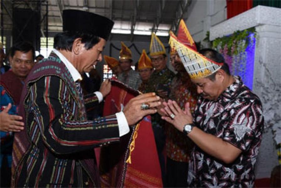 Bupati Amril Hadiri Pesta Sejarah dan Budaya Toga Pandiangan Se Riau