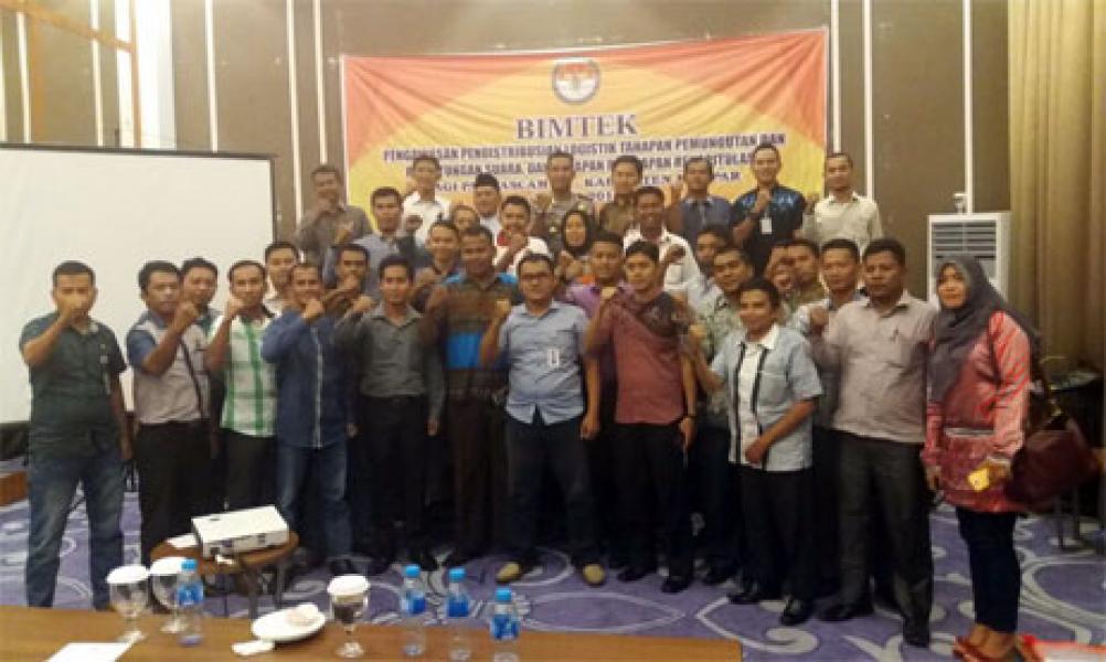 Gelar Bimtek, Kapolres Kampar Beri Arahan Kepada Panwascam se Kabupaten Kampar