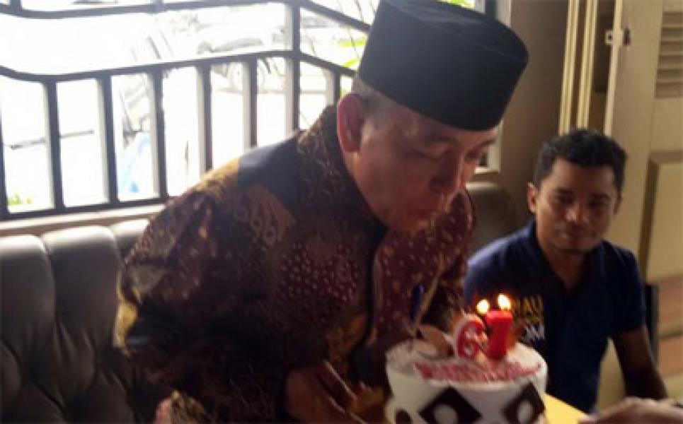 Kejutan di Ultah ke-67, HM Harris Siap Maju di Pilgub Riau 2018 