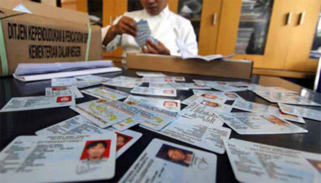 Masih Ada Warga Urus KTP Hingga Setahun Belum Selesai