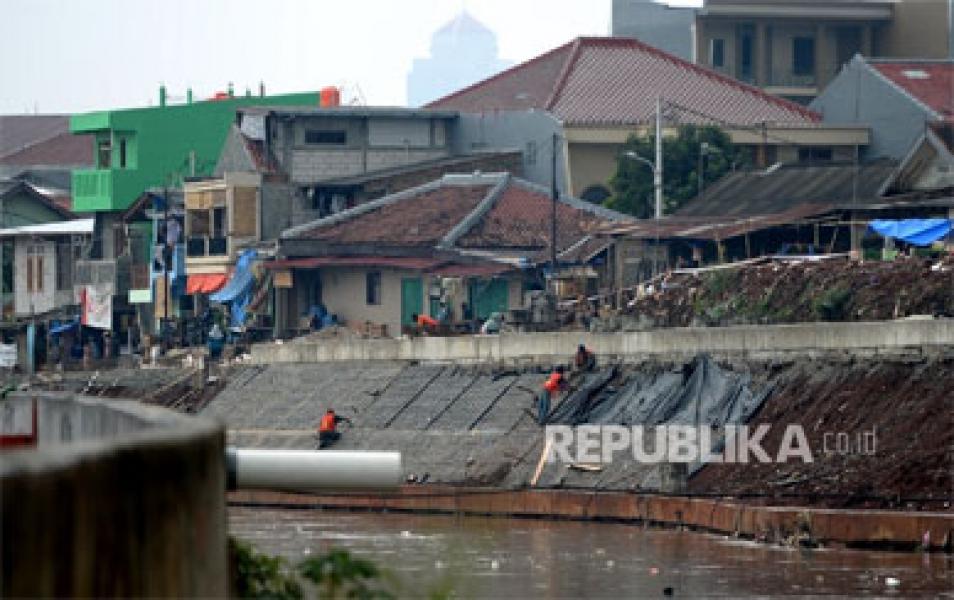 Normalisasi 13 Sungai di Jakarta dengan Betonisasi Dinilai Kesalahan Besar