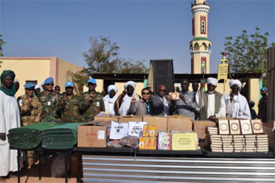 Pasukan Garuda Berikan Sumbangan Ke Sekolah dan Masjid di Sudan