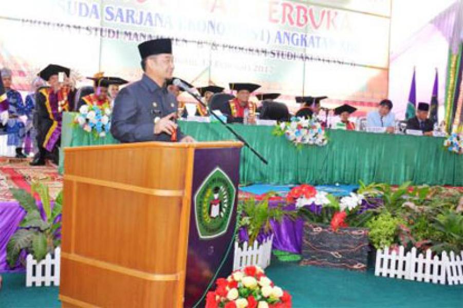 Pj Bupati Kampar: STIE Mampu Jawab Tantangan Dunia Kerja
