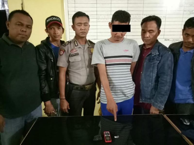 Polisi Tangkap Pelaku Narkoba Saat Akan Transaksi di Dekat Kantor Desa Salo