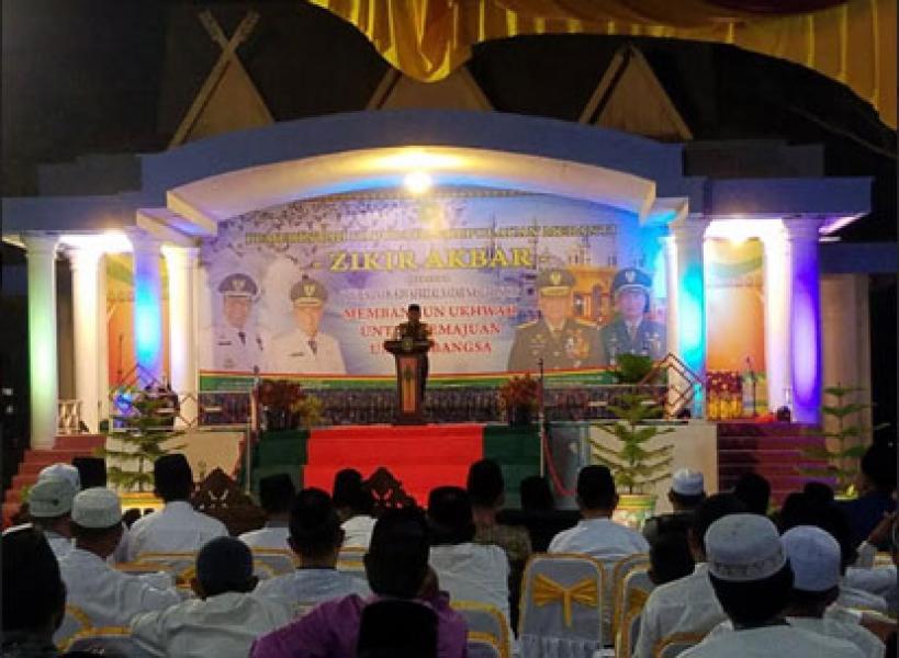 Hadiri Zikir Akbar Di Meranti, Danrem 031/Wira Bima Ingatkan Masyarakat Untuk Selalu Bersyukur