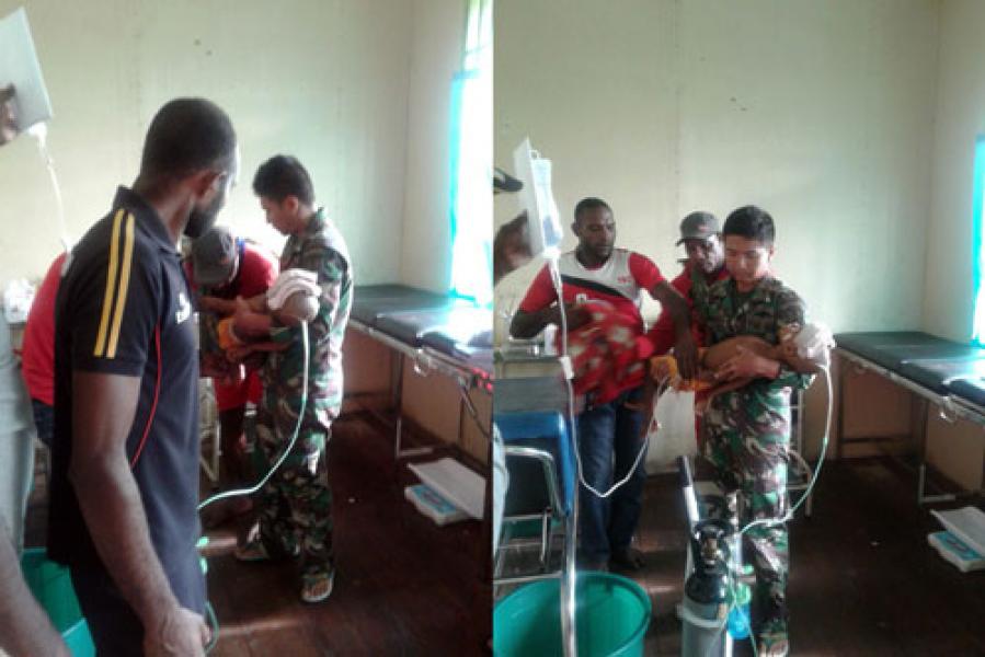 Satgaskes TNI Selamatkan Anak Kejang-Kejang Dari Distrik Agats