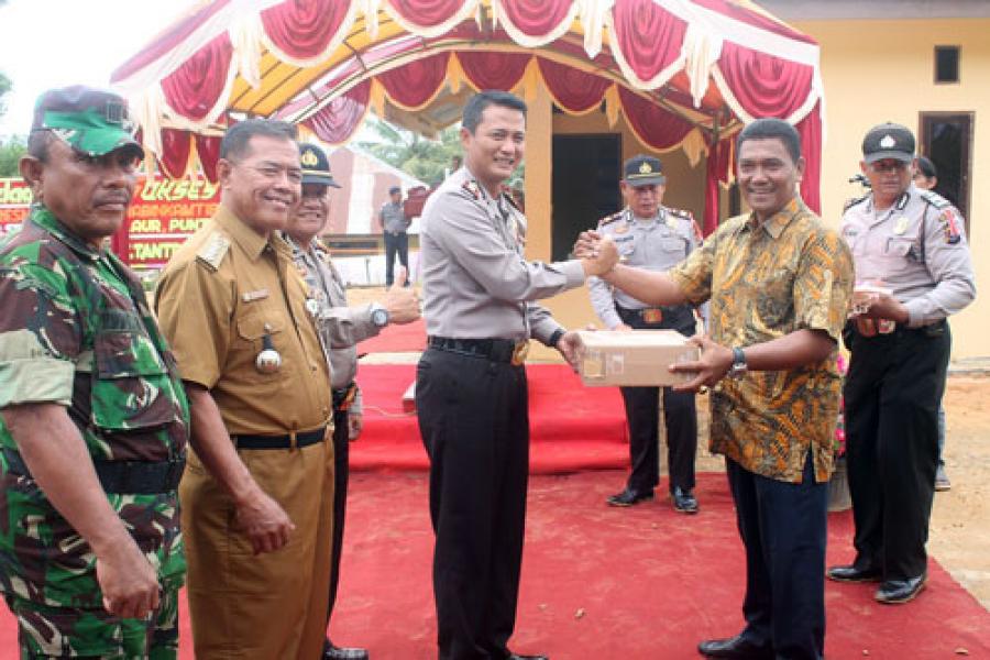 Sejak Dunia Terkembang, Baru Kali Ini Kapolres Sambangi Desa Sencano Jaya