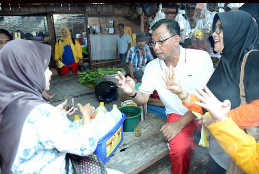 Suyatno Tampung Keluhan Pedagang Pasar Sentral Kelakap Tujuh
