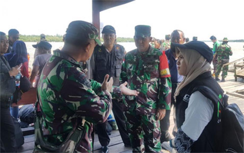 Tim Gabungan Satgaskes TNI Lakukan Pendampingan Kepedalaman Asmat
