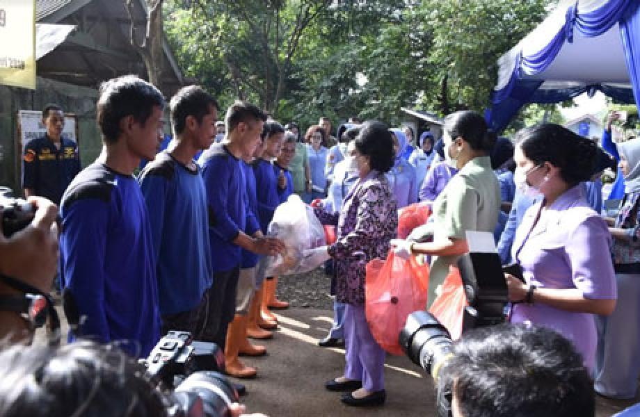 Dharma Pertiwi Dukung Gerakan Peduli Sampah Nasional