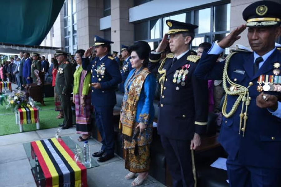 Panglima TNI Hadiri Undangan Upacara HUT ke-18 F-FDTL  