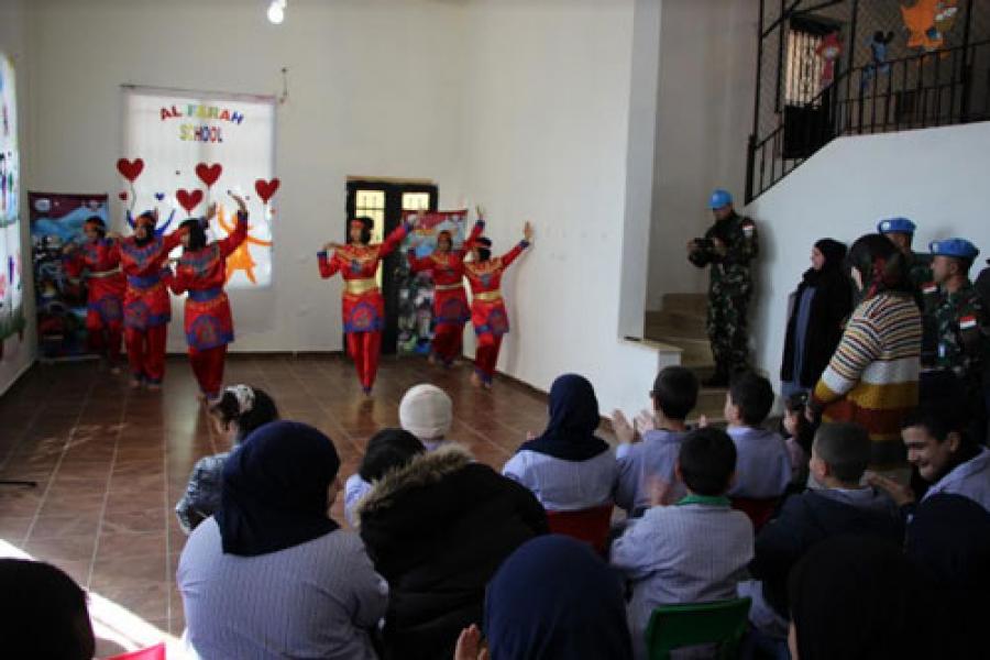 Satgas Indobatt Konga XXIII-M Gelar Education Program di Lebanon Selatan