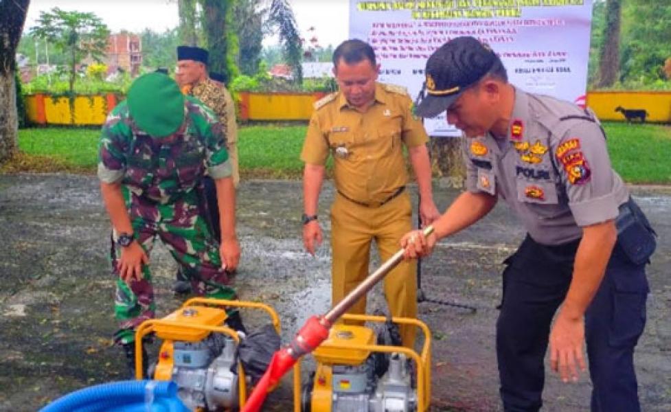 Antisipasi Karlahut, Polsek Rambah Bersama Koramil 02 Rambah Serta Unsur Pemerintahan Kecamatan Bangun Purba Gelar Apel