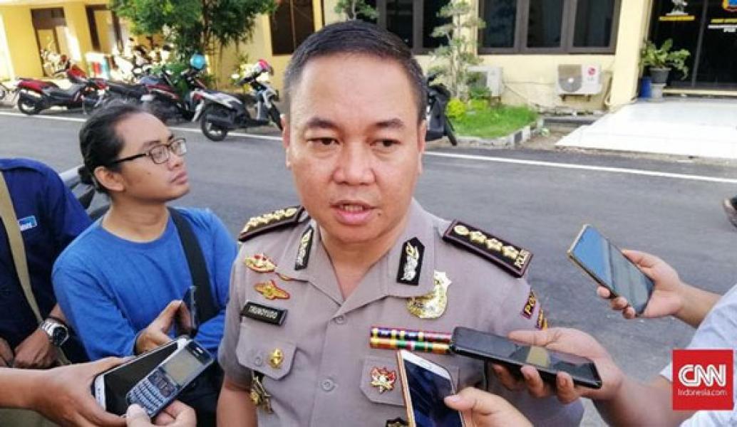 Diadang Massa, Polisi Gagal Tangkap Anak Kiai Diduga Cabul