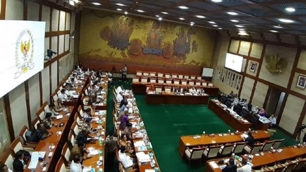 Duh! BUMN Karya Banyak Utang, Anggota DPR Ikutan Nagih