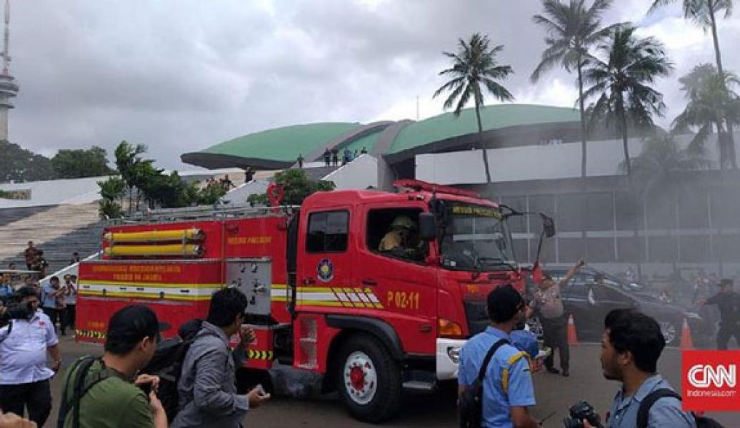 Gedung Nusantara III DPR Kebakaran, Dua Pemadam Dikerahkan