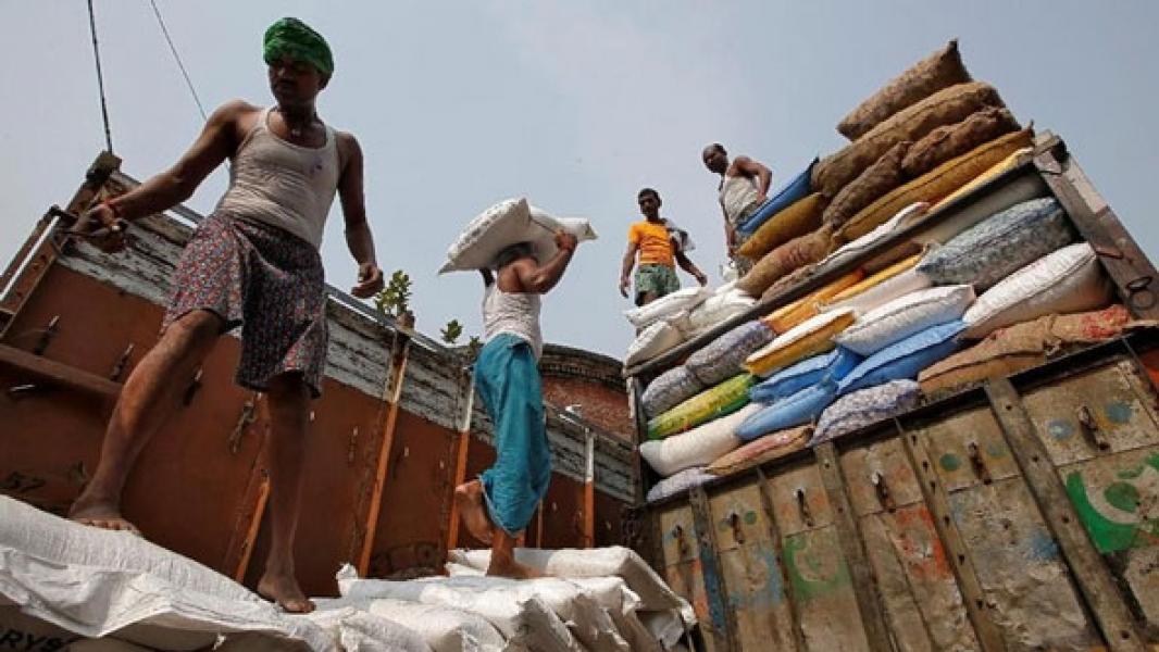 Harga Gula Melonjak, RI Akhirnya Pilih Impor