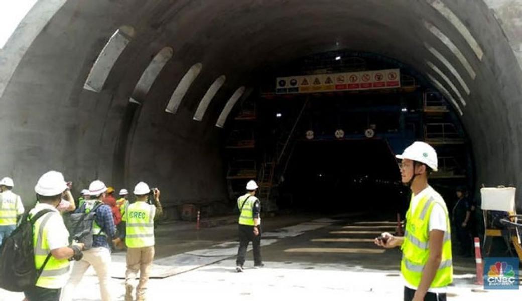Mudik ke China, 300 Pekerja Kereta Cepat Ditahan Balik ke RI