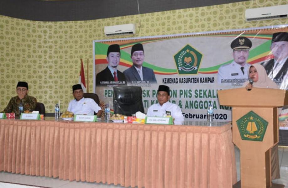 Penyerahan 162 SK PAI Non PNS Dihadiri Anggota Komisi V DPR RI