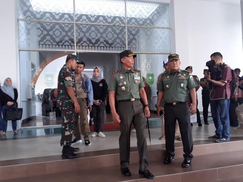 Riska Penderita Tumor Tulang Dirujuk ke RSPAD Gatot Subroto Jakarta