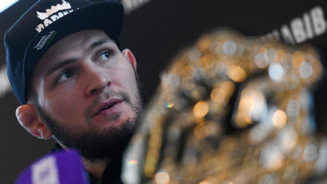 Taipan Arab Janjikan Khabib Rp1,3 Triliun Lawan Mayweather