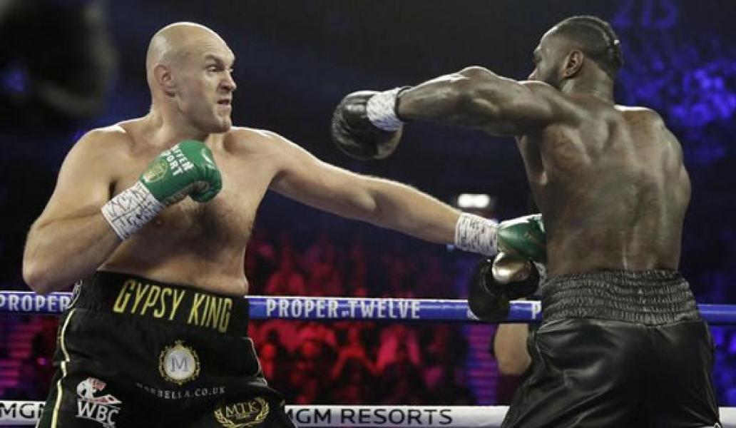 Tyson Fury Menang TKO Atas Wilder