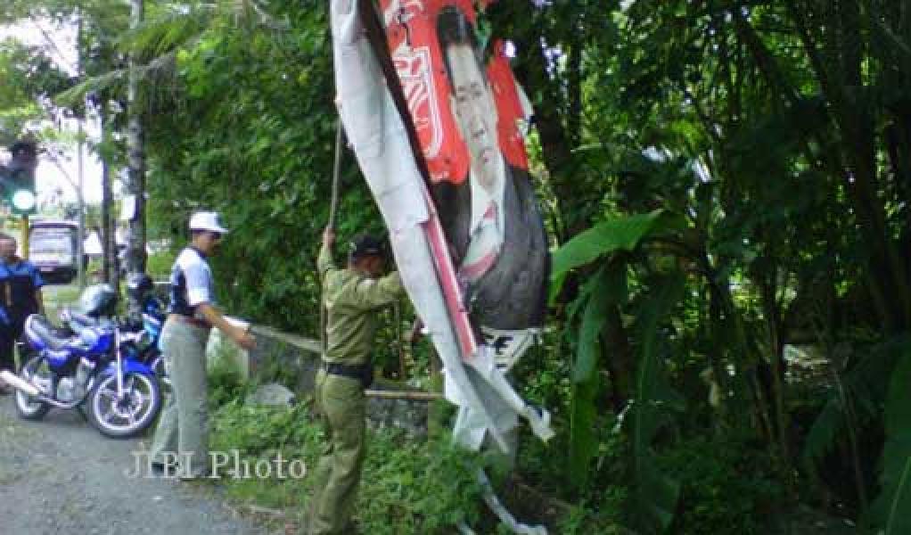  7469 Atribut Caleg Ditertibkan Panwaslu    