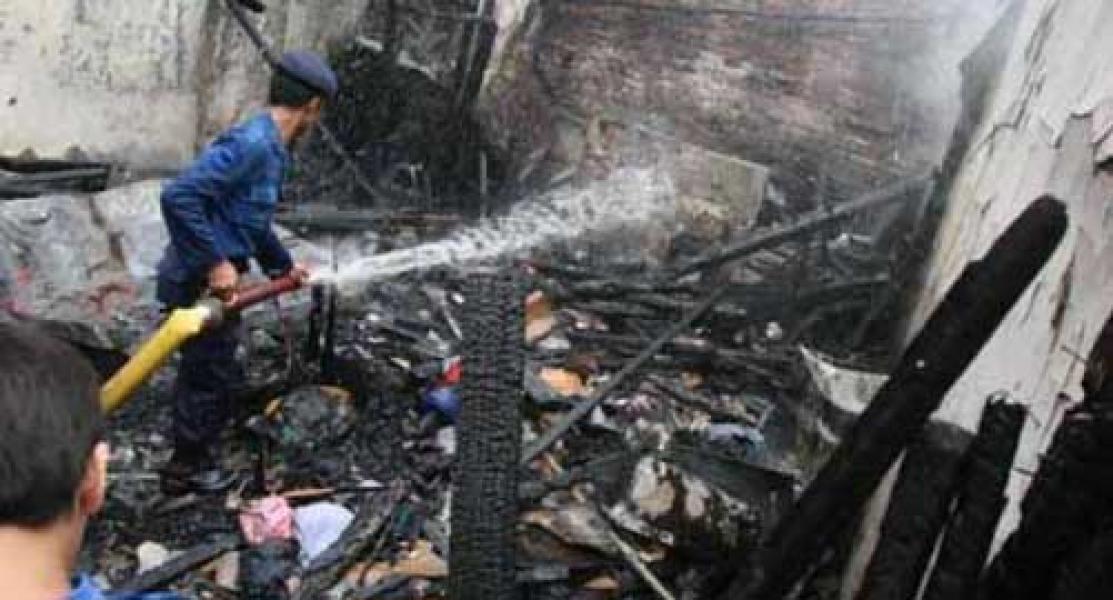 3 Rumah Petak dan 1 Rumah Bulatan Ludes Dilalap Api