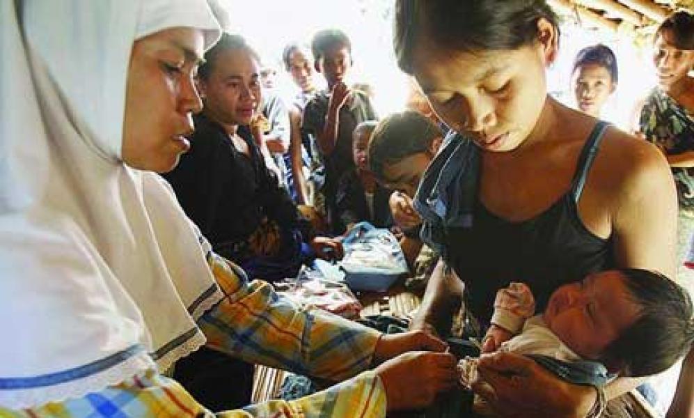 Bidan Ujung Tombak Mensosialisasikan BPJS di Pedesaan