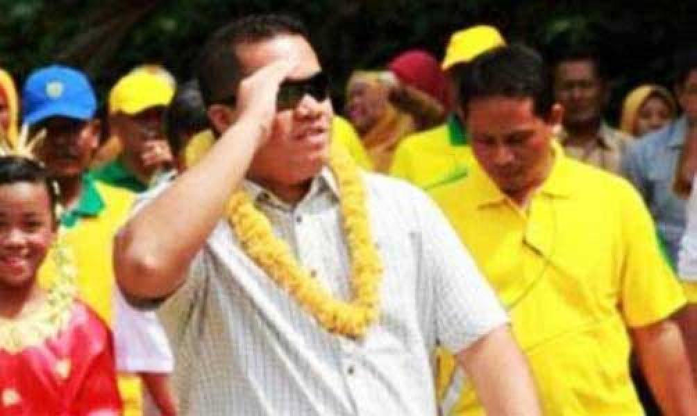 Bupati Inhu tak Lepas dari Masalah