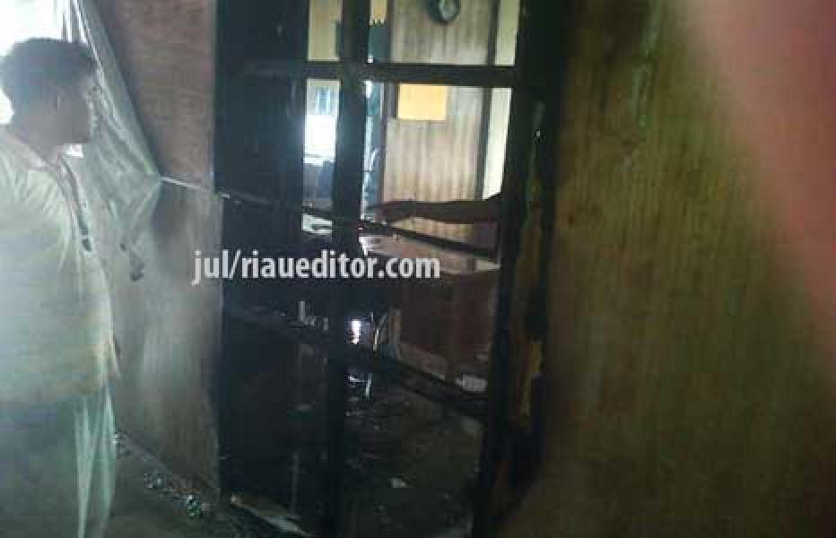 Kantor Disdik Pelalawan Terbakar