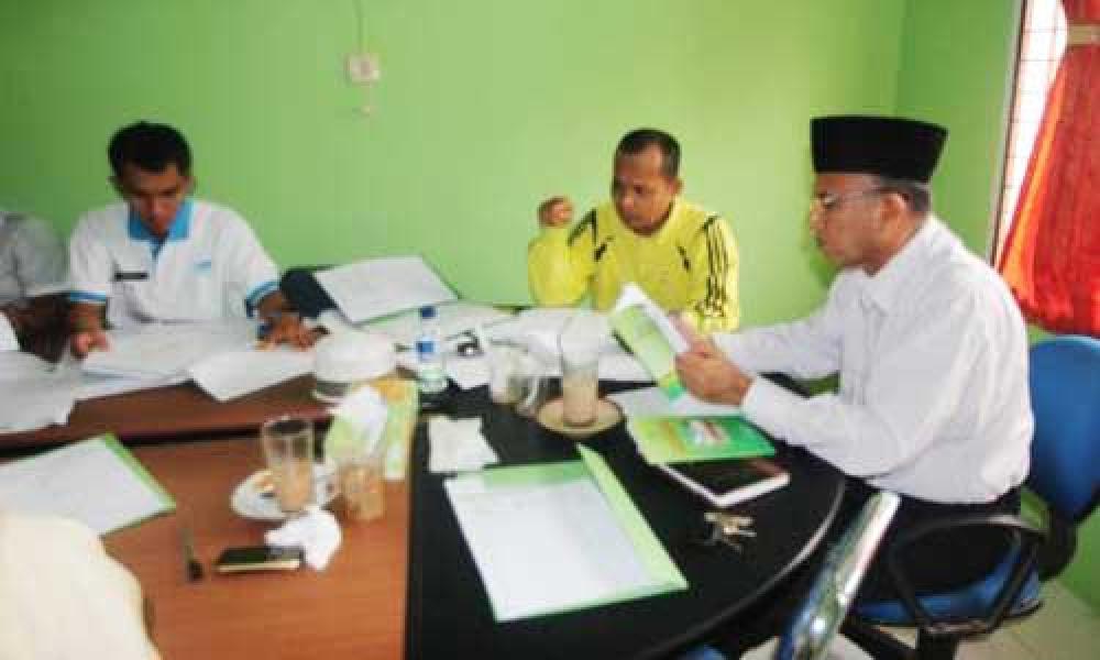 Kemenag dan Pemkab Rohul Bahas Draft Ranperda Wakaf  