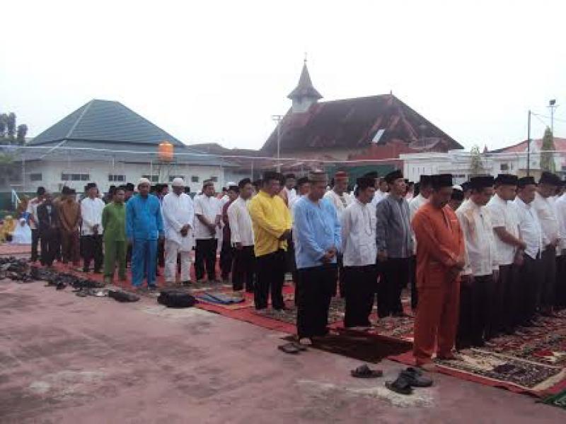 Pemkab Gelar Sholat Istiqho Berjamaah