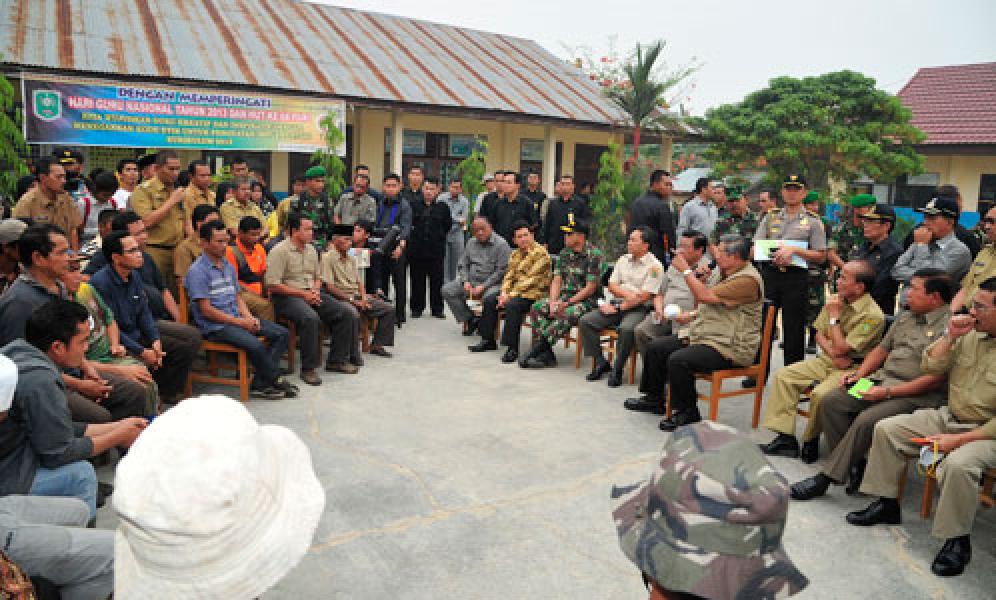 Presiden Datang, Hujanpun Turun