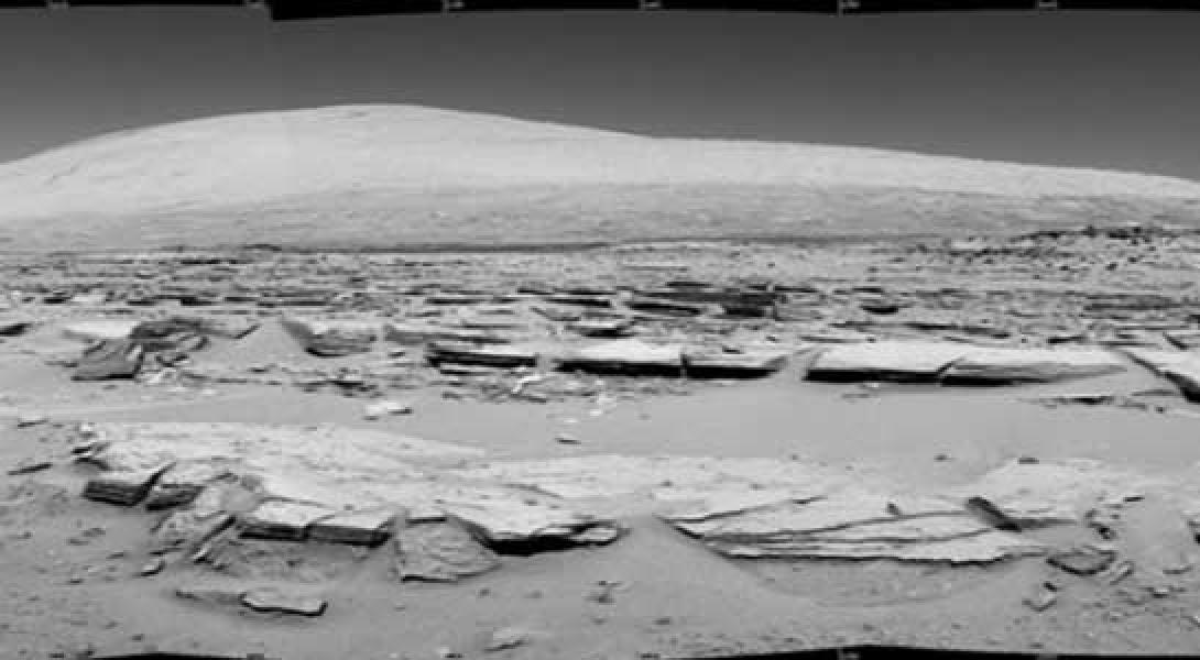 Susunan Batu Aneh Ditemukan di Mars